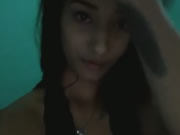 印度嫩妹自拍對美乳
